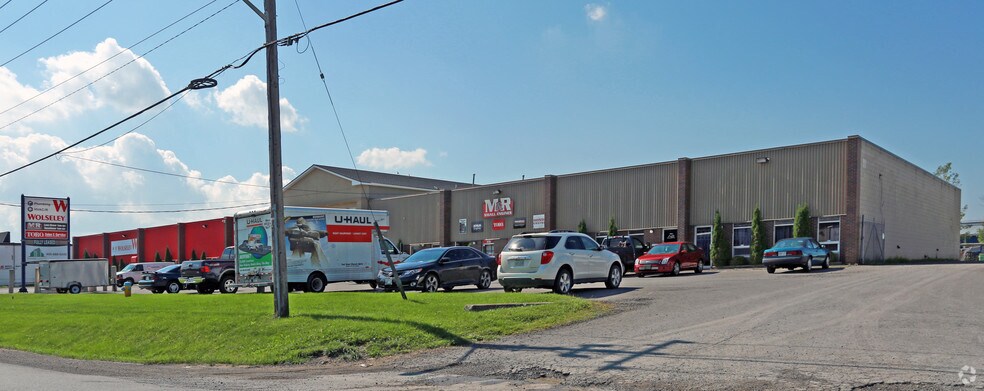 139-145 Cushman Rd, St Catharines, ON à louer - Photo de l’immeuble – Image 2 sur 2