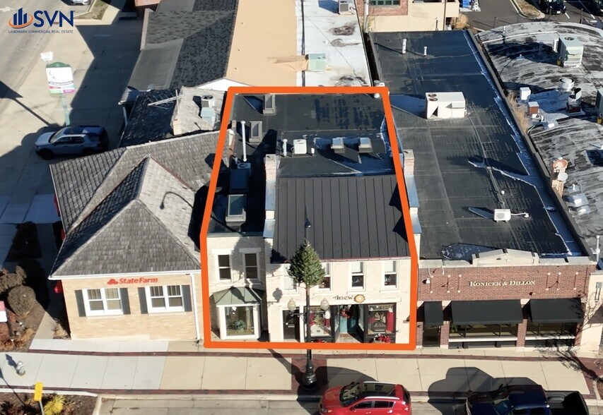 27 W State St, Geneva, IL à vendre - Photo de l’immeuble – Image 2 sur 9