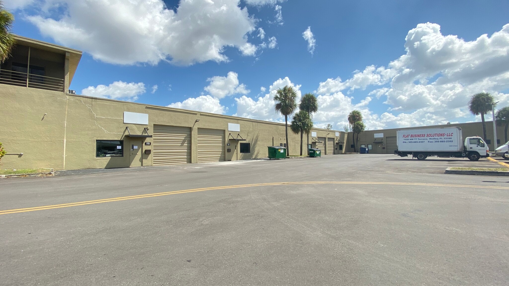7500-7580 NW 77th Ter, Medley, FL à louer Photo intérieure– Image 1 sur 1