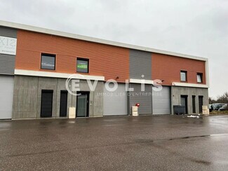 Plus de détails pour Bureau, Local d'activités à louer