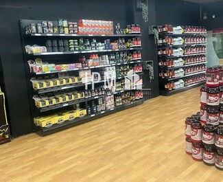 Plus de détails pour 6 RUE GEORGES SIMENON, Hyères - Local commercial à louer