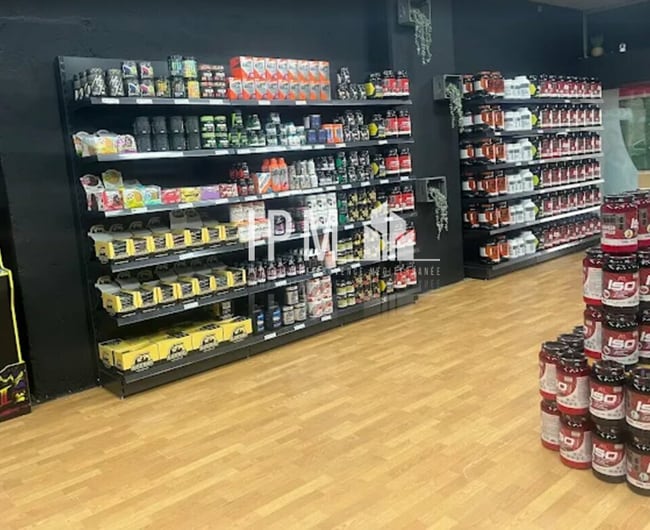 Plus de détails pour 6 RUE GEORGES SIMENON, Hyères - Local commercial à louer