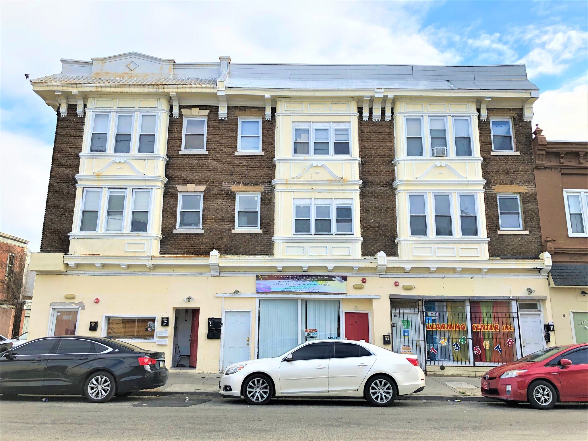 313-317 S 60th St, Philadelphia, PA à louer Photo de l’immeuble– Image 1 sur 9