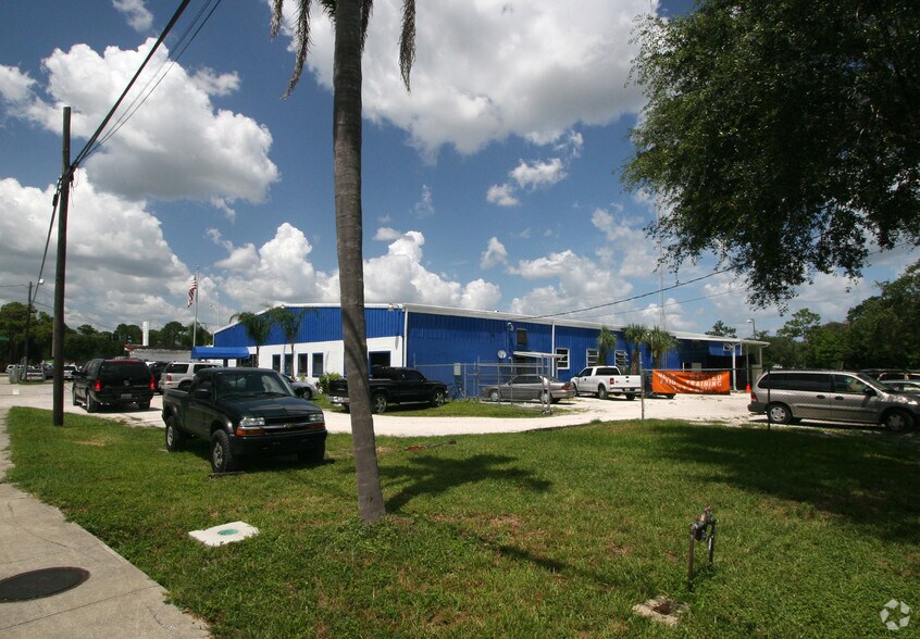 3921 Sawyer Rd, Sarasota, FL à vendre - Photo de l’immeuble – Image 2 sur 3