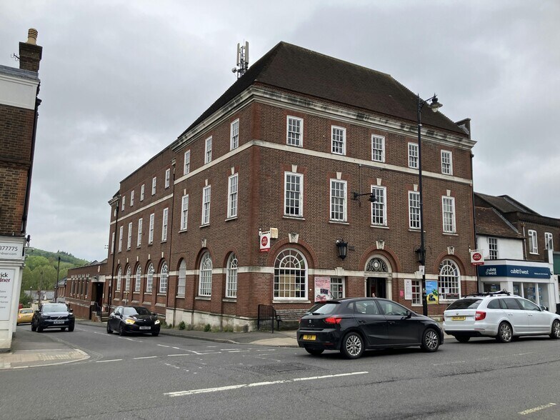 175 High St, Dorking à vendre - Photo de l’immeuble – Image 2 sur 2