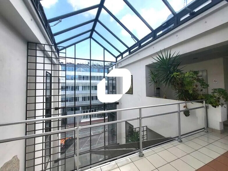 79-81 Rue Pierre Sémard, Châtillon à louer - Photo de l’immeuble – Image 3 sur 17