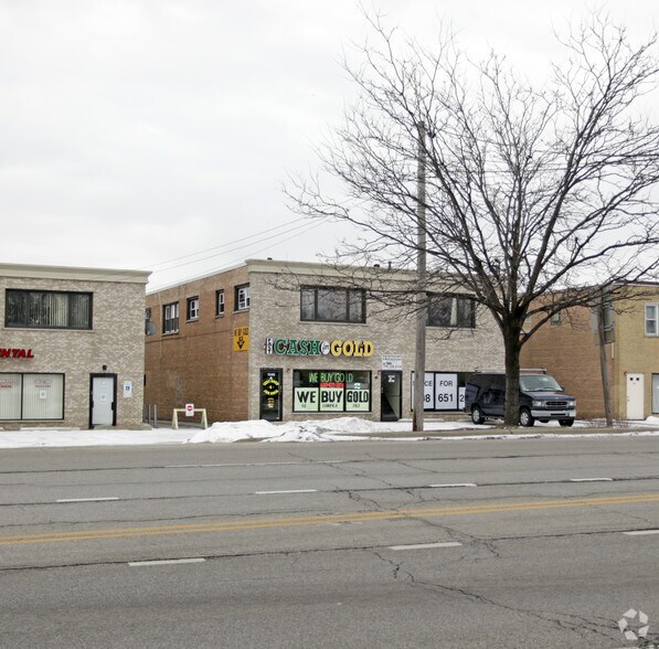 1346 W Irving Park Rd, Bensenville, IL à louer - Photo de l’immeuble – Image 3 sur 18