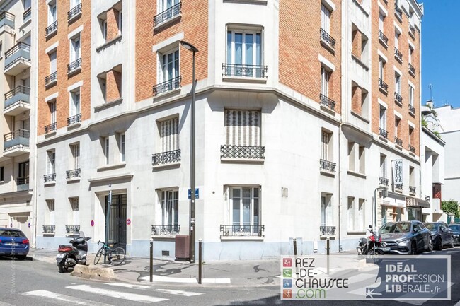 Plus de détails pour Local commercial à vendre