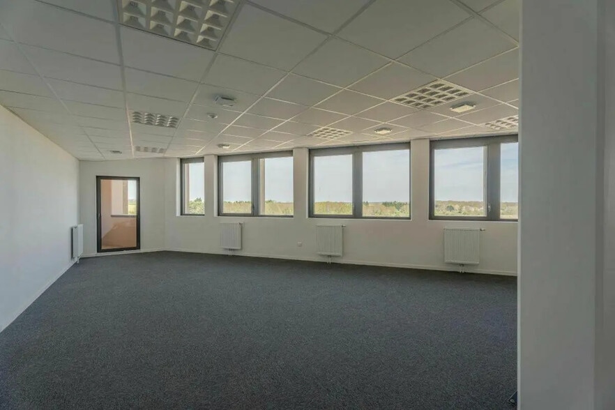 Bureau dans Épron à vendre - Photo de l’immeuble – Image 1 sur 14