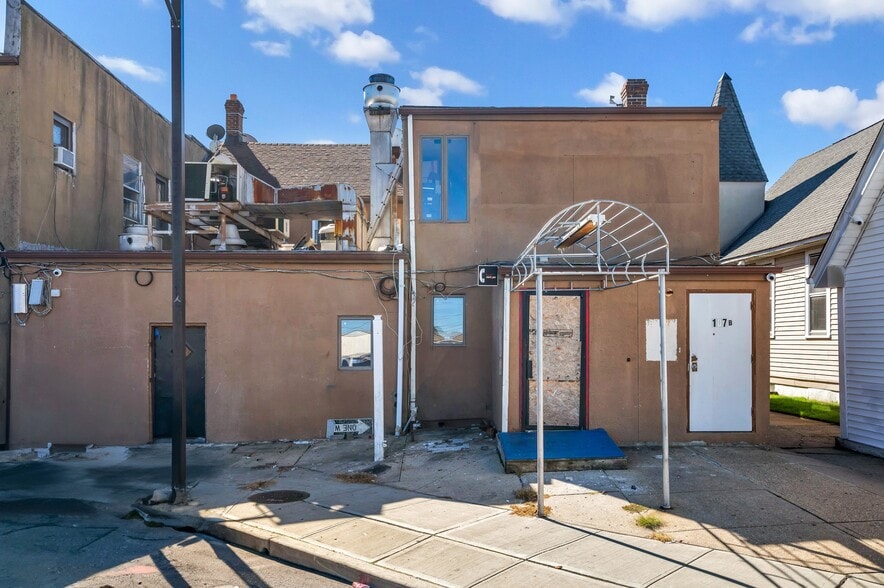 107-109 Broadway, Hicksville, NY à louer - Photo de l’immeuble – Image 2 sur 2