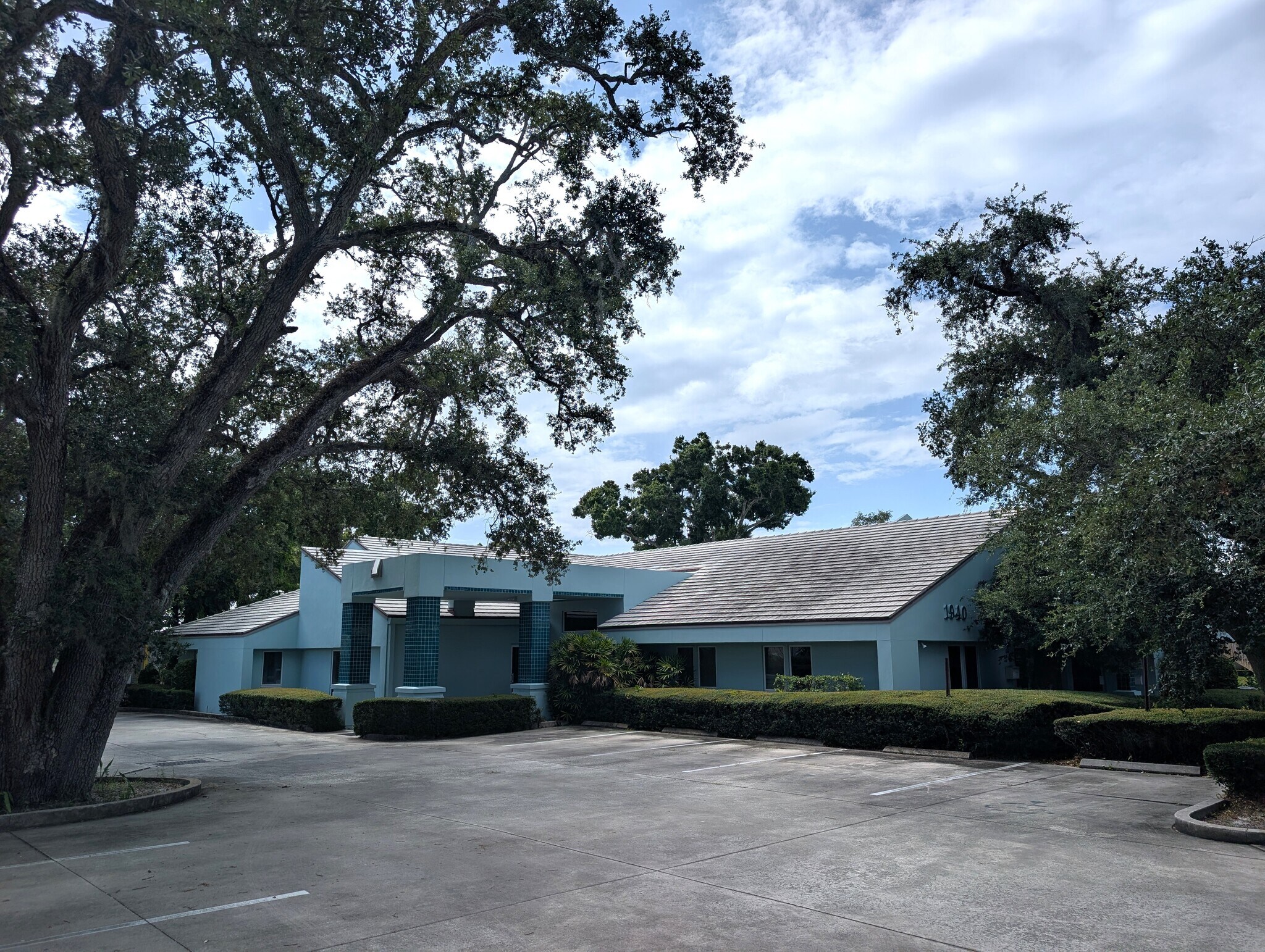 1940 10th Ave, Vero Beach, FL à vendre Photo principale– Image 1 sur 6