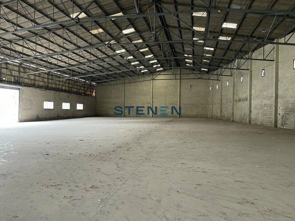 Local d’activités dans Bouc-Bel-Air à louer Photo intérieure– Image 1 sur 9