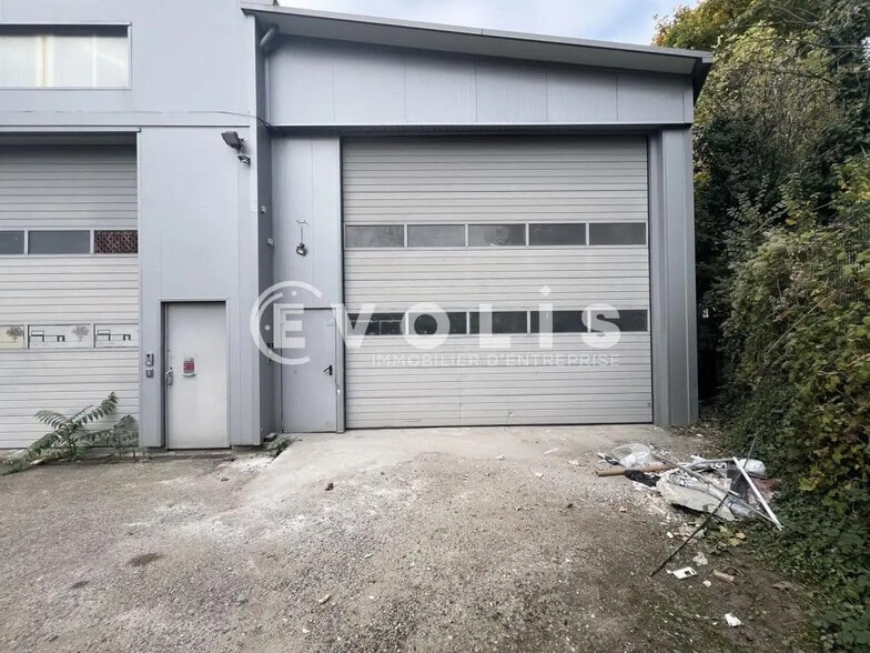 Bureau dans Sucy-en-Brie à louer - Photo de l’immeuble – Image 1 sur 4