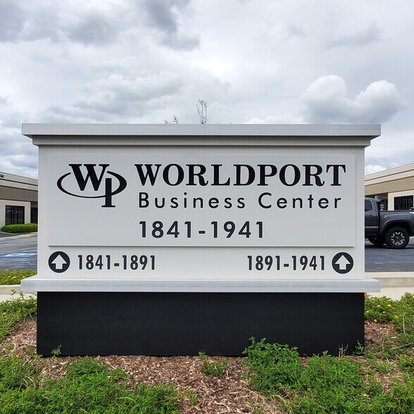 1871 N Gaffey St, San Pedro, CA à louer - Photo de l’immeuble – Image 1 sur 6