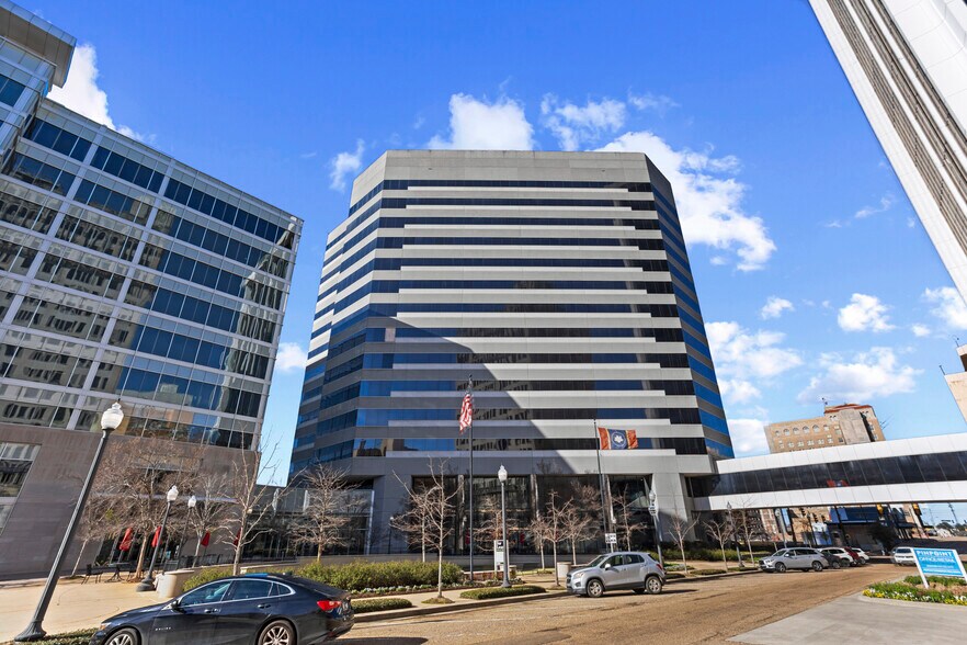 188 E Capitol St, Jackson, MS à louer - Photo de l’immeuble – Image 3 sur 41
