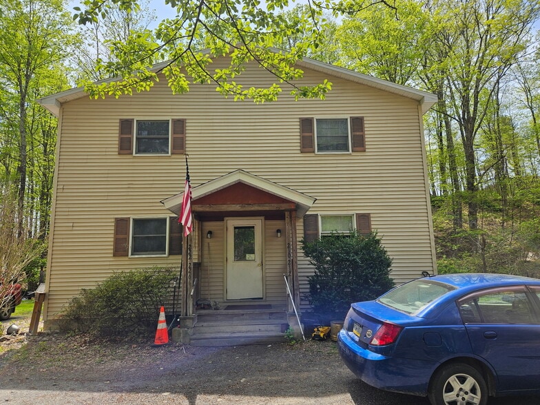 135 Marsh Rd, Stroudsburg, PA à vendre - Photo de l’immeuble – Image 1 sur 3