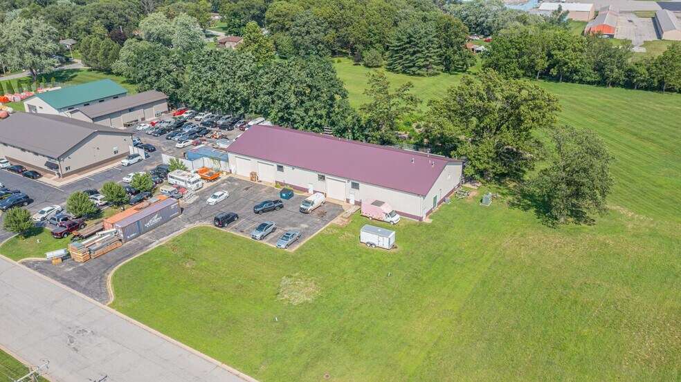 139 Gatlin Dr, Griffith, IN à louer - Photo de l’immeuble – Image 3 sur 16