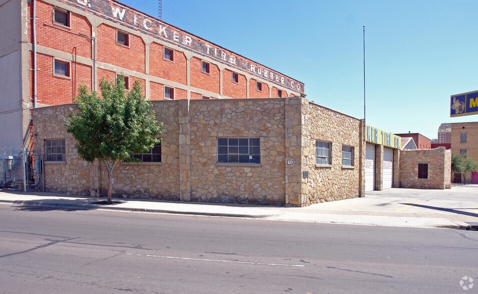 701 Paisano Dr, El Paso, TX à vendre - Photo de l’immeuble – Image 2 sur 21