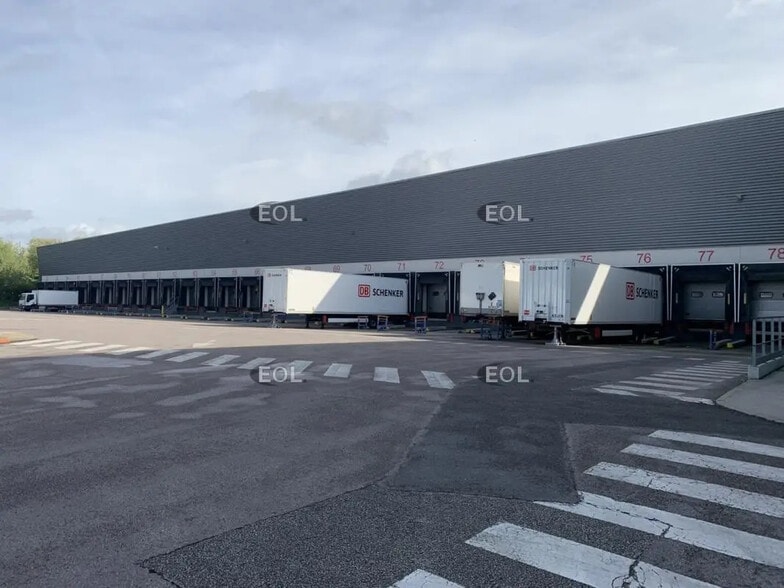 Industriel/Logistique dans Gennevilliers à louer - Photo de l’immeuble – Image 1 sur 7