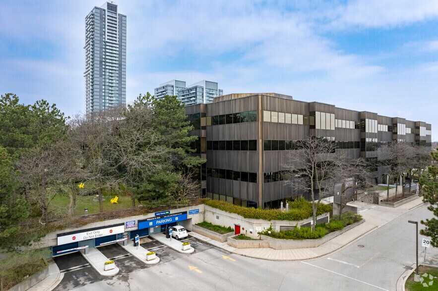 2255 Sheppard Ave E, Toronto, ON à louer - Photo de l’immeuble – Image 2 sur 6