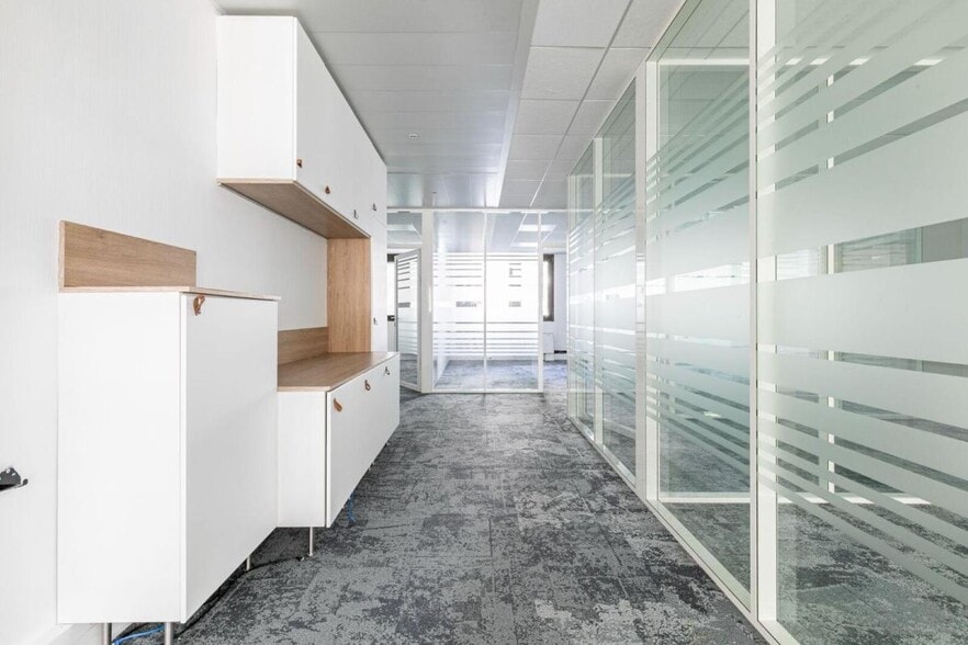 19 Rue D'Orleans, Neuilly-sur-Seine à louer - Photo de l’immeuble – Image 2 sur 14