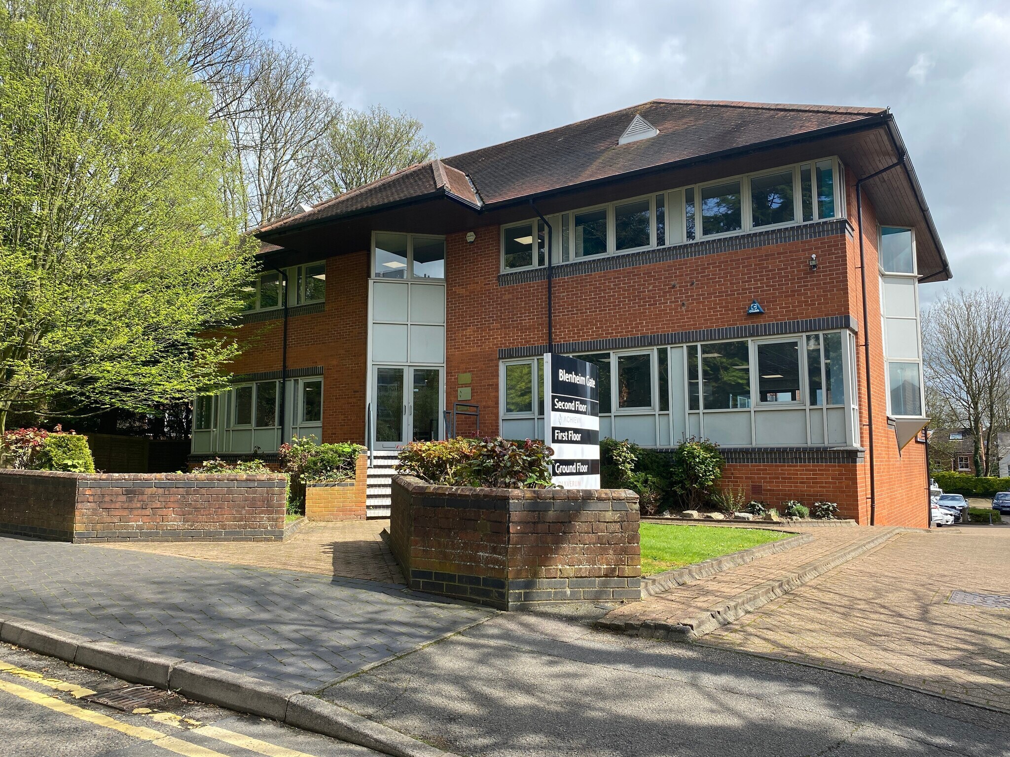 22-24 Upper Marlborough Rd, St Albans à louer Photo principale– Image 1 sur 12