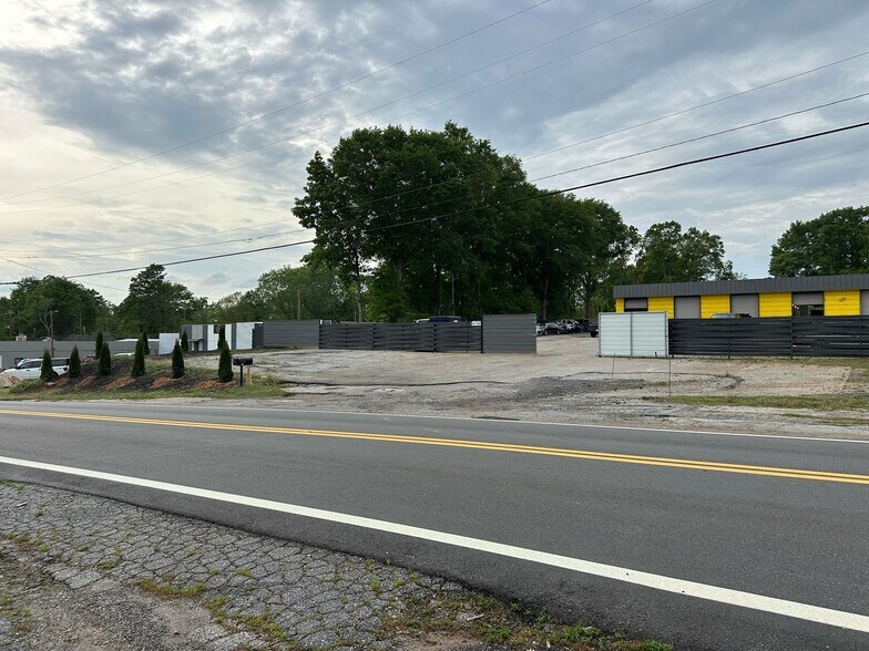 860 W Main St, Spartanburg, SC à vendre - Photo de l’immeuble – Image 3 sur 18