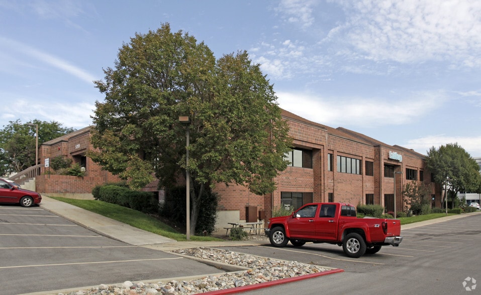 5187 S Ascension Way, Murray, UT à louer - Photo principale – Image 1 sur 13