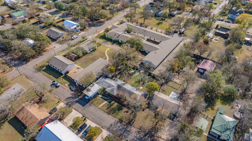 1100 N McCart St, Stephenville, TX à vendre - Photo de l’immeuble – Image 2 sur 16