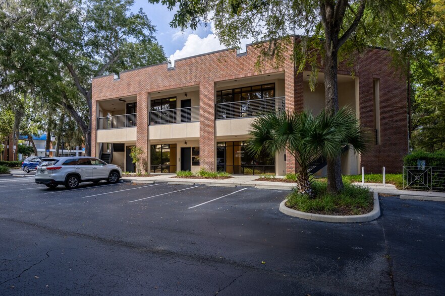 2750 NW 43rd St, Gainesville, FL à louer - Photo de l’immeuble – Image 2 sur 24