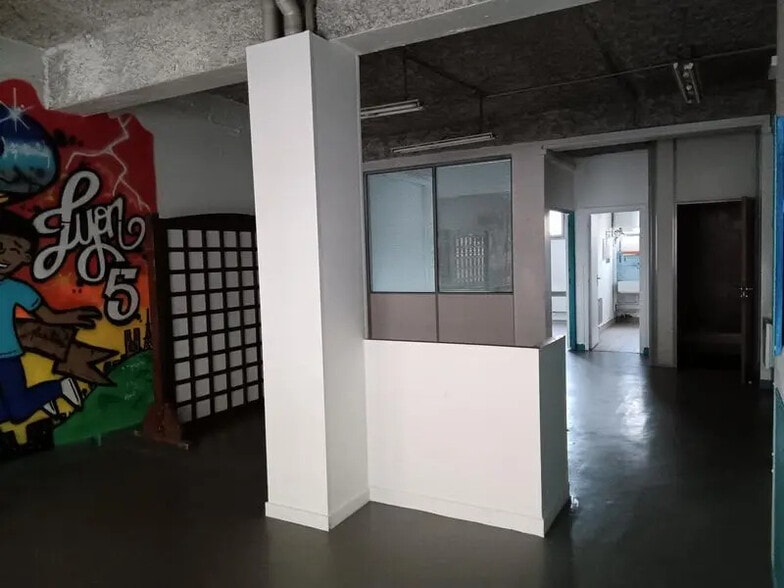 Bureau dans Lyon à louer - Photo de l’immeuble – Image 2 sur 8