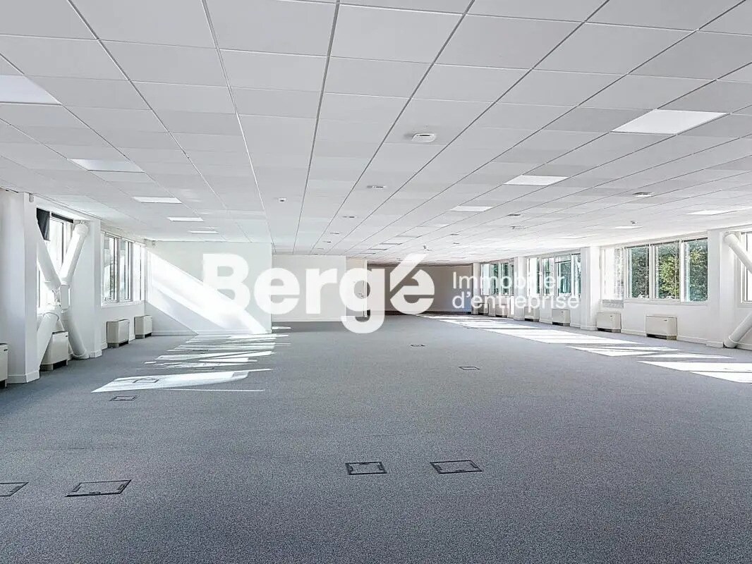 Bureau dans Valbonne à louer Photo de l’immeuble– Image 1 sur 4