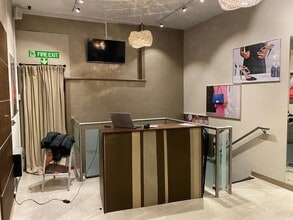 12 Queens Arcade, Leeds à louer Photo intérieure– Image 2 sur 3