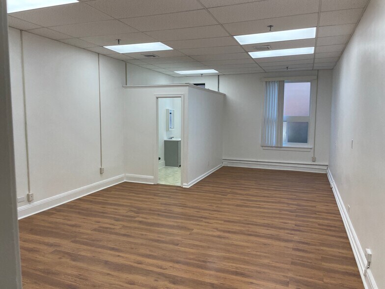 17-23 N Main St, Port Chester, NY à louer - Photo intérieure – Image 3 sur 8