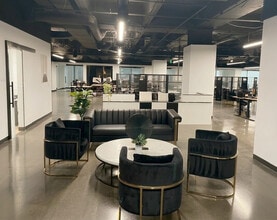 200 E Van Buren St, Phoenix, AZ à louer Photo intérieure– Image 1 sur 5