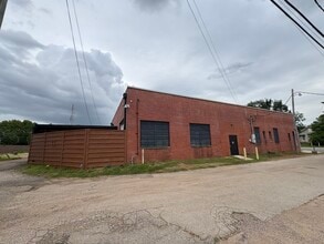 203 S High St, Longview, TX à vendre Photo intérieure– Image 2 sur 18