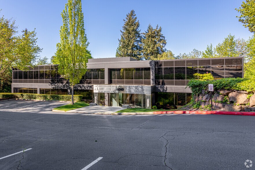 4010 Lake Washington Blvd NE, Kirkland, WA à louer - Photo principale – Image 1 sur 15