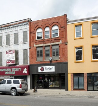 Plus de détails pour 389 Dundas St, Woodstock, ON - Local commercial à vendre