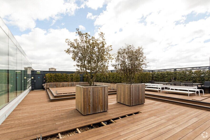 77 Fulham Palace Rd, Londres à louer - Photo de l’immeuble – Image 3 sur 14