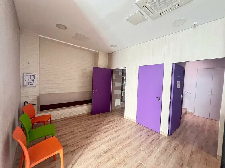Bureau dans Paris à vendre - Photo de l’immeuble – Image 2 sur 8