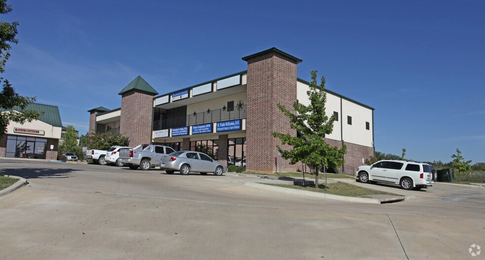 1713 S FM 51, Decatur, TX à louer - Photo de l’immeuble – Image 2 sur 17