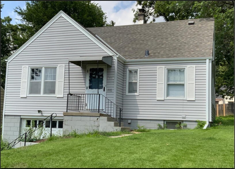 5624 Hickory St, Omaha, NE à vendre - Photo principale – Image 1 sur 1