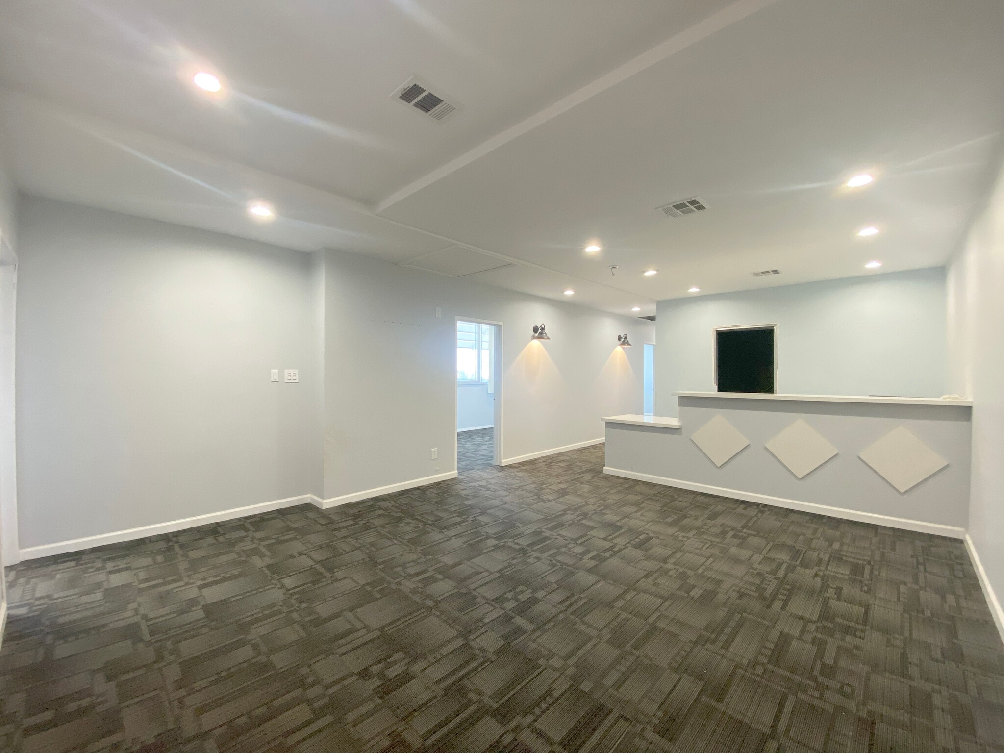 6221 Wilshire Blvd, Los Angeles, CA à louer Photo de l’immeuble– Image 1 sur 12