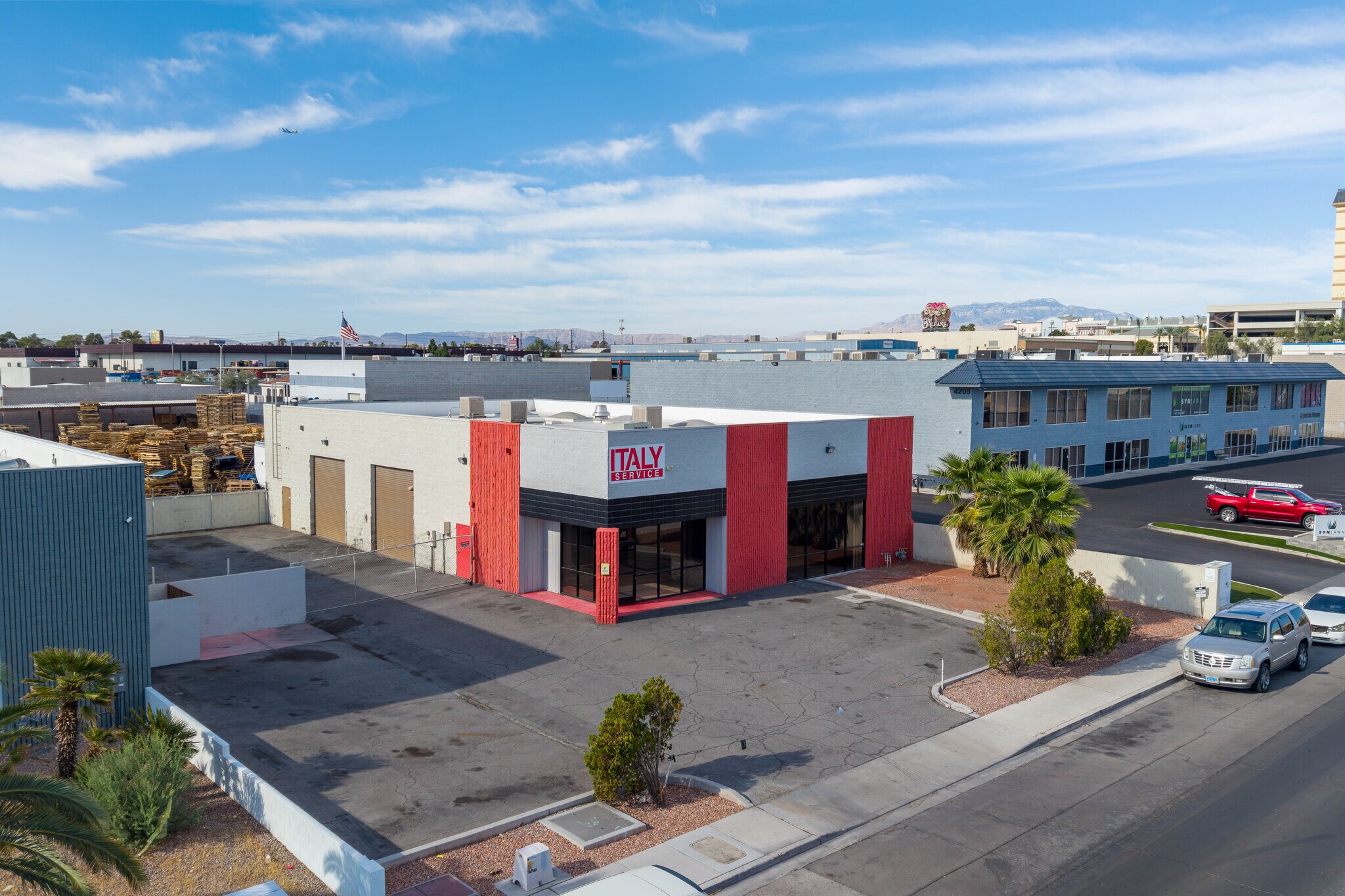 4185 W Tompkins Ave, Las Vegas, NV à vendre Photo de l’immeuble– Image 1 sur 47