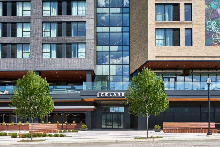 310 Straight St, Cincinnati, OH à louer - Photo de l’immeuble – Image 3 sur 5