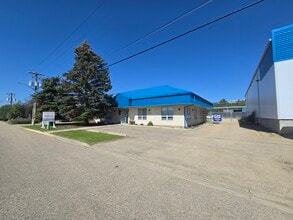 4628 62 St, Red Deer, AB à louer Photo intérieure– Image 1 sur 18