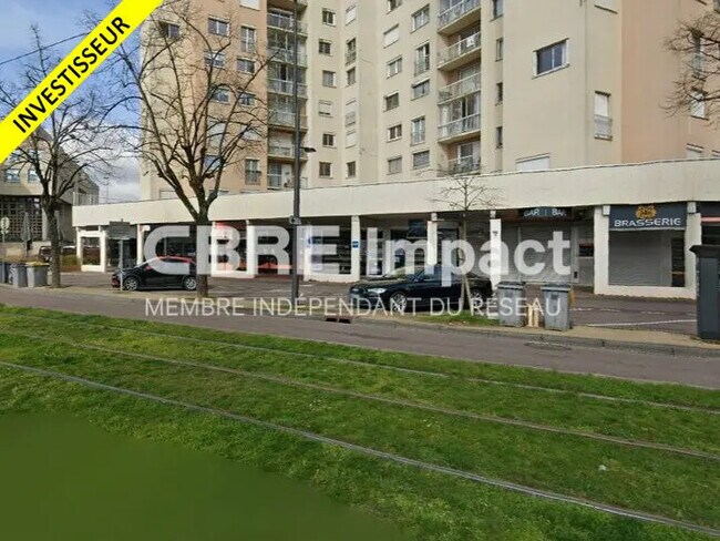 Plus de détails pour Local commercial à vendre