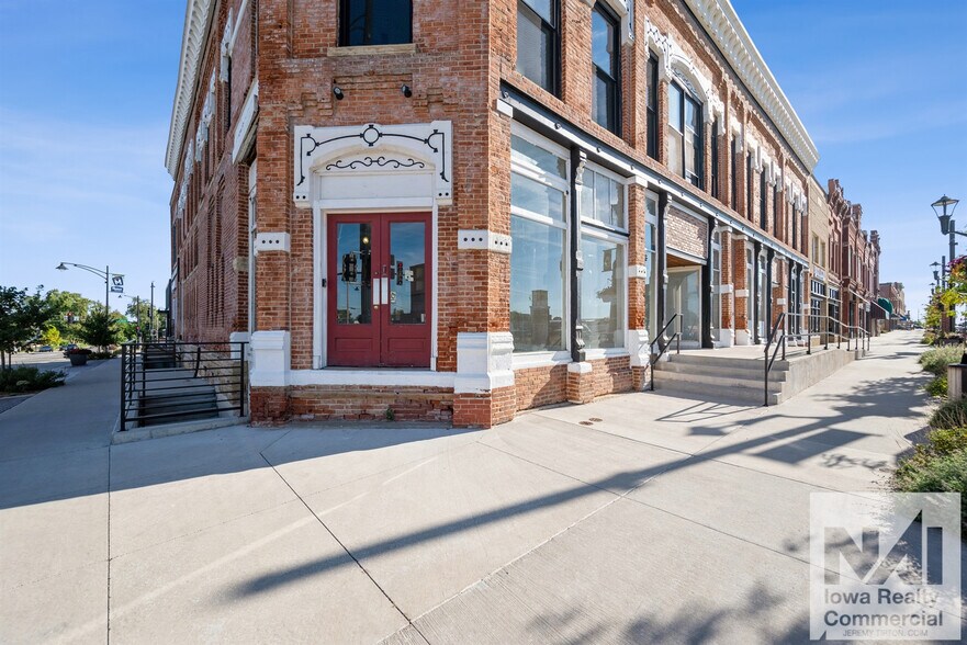 1000-1030 7th Ave, Marion, IA à louer - Photo de l’immeuble – Image 3 sur 16