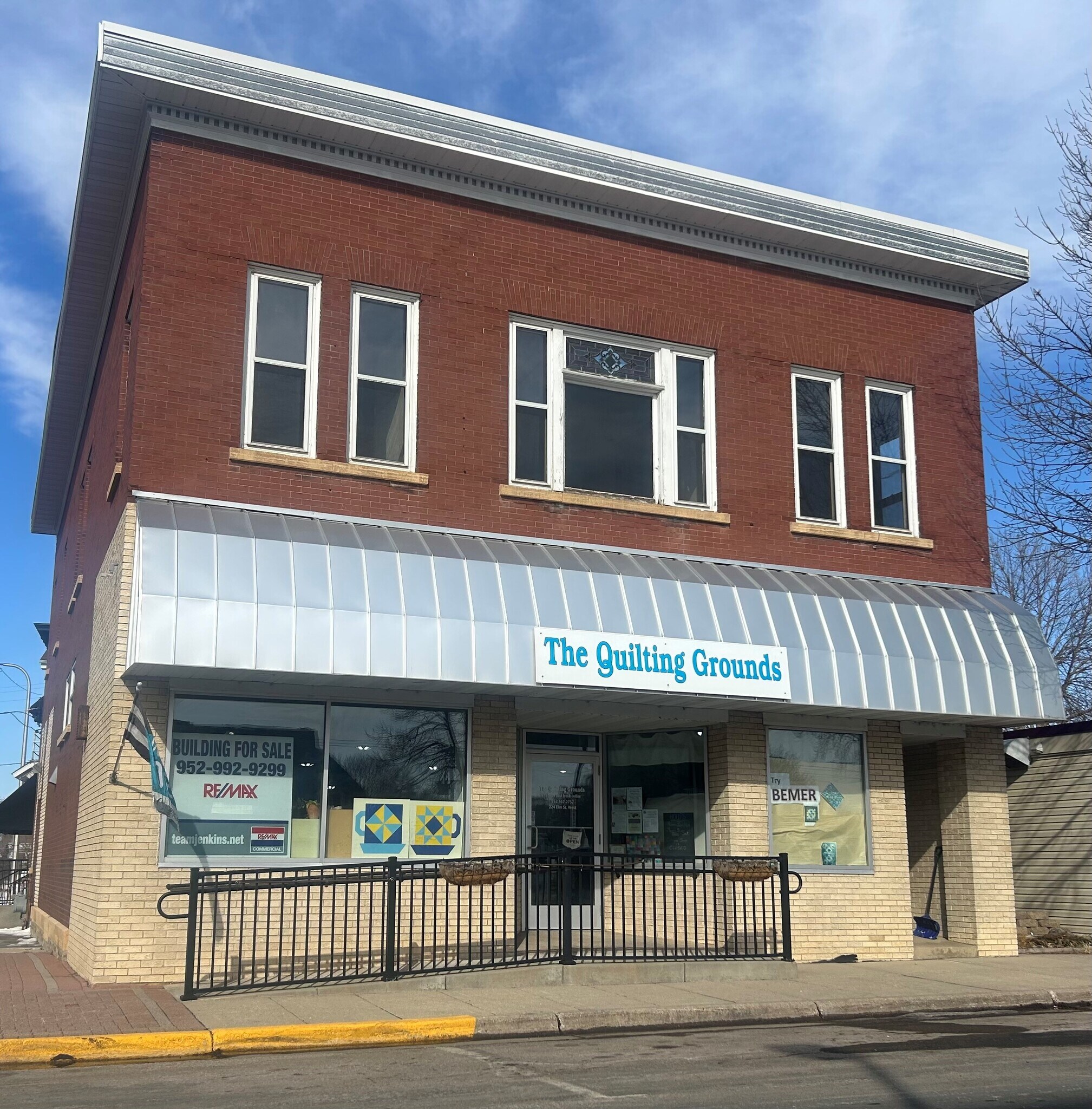 224 Elm St W, Norwood Young America, MN à vendre Photo principale– Image 1 sur 44