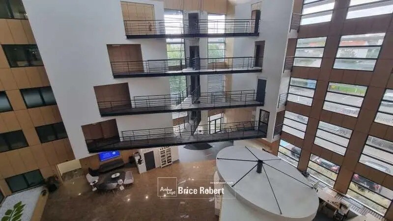 Bureau dans Lyon à louer - Photo de l’immeuble – Image 3 sur 4